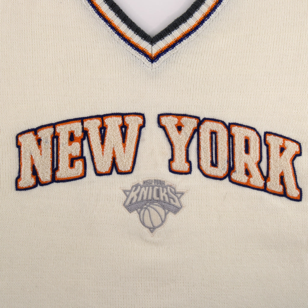 Knicks Shadow Legacy V Neck Sweater with Applique Embroidery - Cream